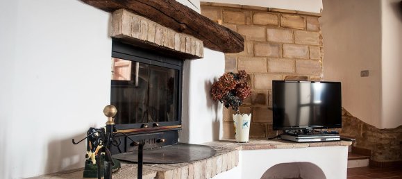 Дом с 5 комнатами в Чинголи, Италия № 65508 3