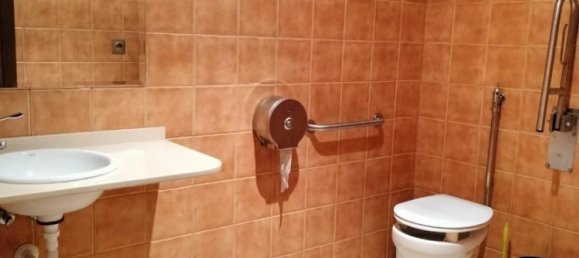  عقار تجاري في A Coruna, Spain 200متر مربع رقم 142335 8