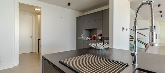 4 bedrooms House in Funchal, Portugal No. 144071 16