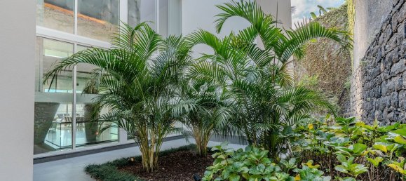 4 bedrooms House in Funchal, Portugal No. 144071 7