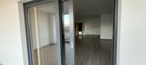 4-salle Appartement à Rende, Italy No. 180184 10