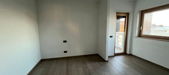 4-salle Appartement à Rende, Italy No. 180184 19