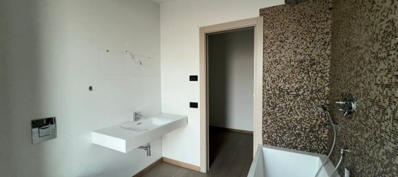 4-salle Appartement à Rende, Italy No. 180184 28