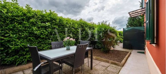 4 Schlafzimmer Haus in Modena, Italy, Nr. 319810 4