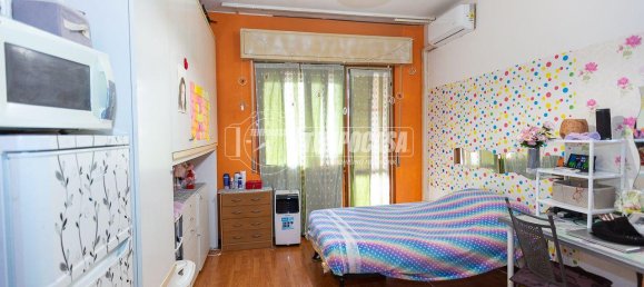 Studio in Brescia, Italy No. 9140 2