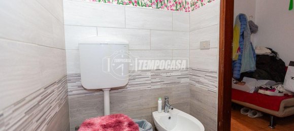 Studio in Brescia, Italy No. 9140 14