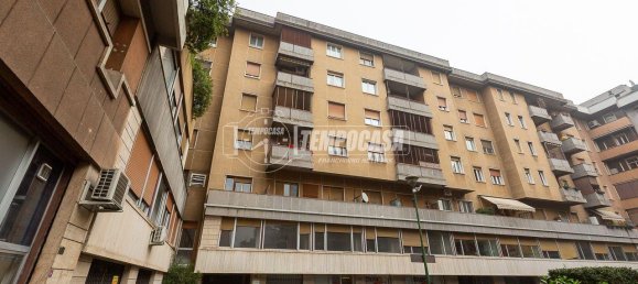 Studio in Brescia, Italy No. 9140 16