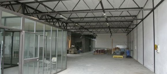 600m² Warehouse in Grassobbio, Italy No. 364745 9