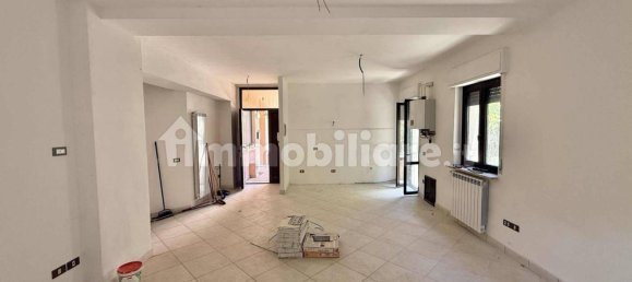 3 Schlafzimmer Wohnung in Gualdo Tadino, Italy, Nr. 258947 2