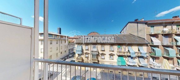 1 bedroom Apartment in Turin, Italy No. 77020 11
