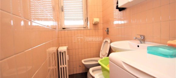 1 bedroom Apartment in Turin, Italy No. 77020 2