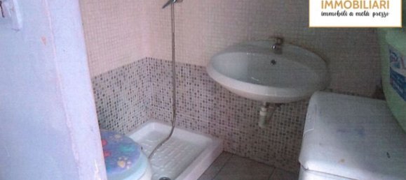 2 rooms Apartment in Turin, Italy No. 196737 7