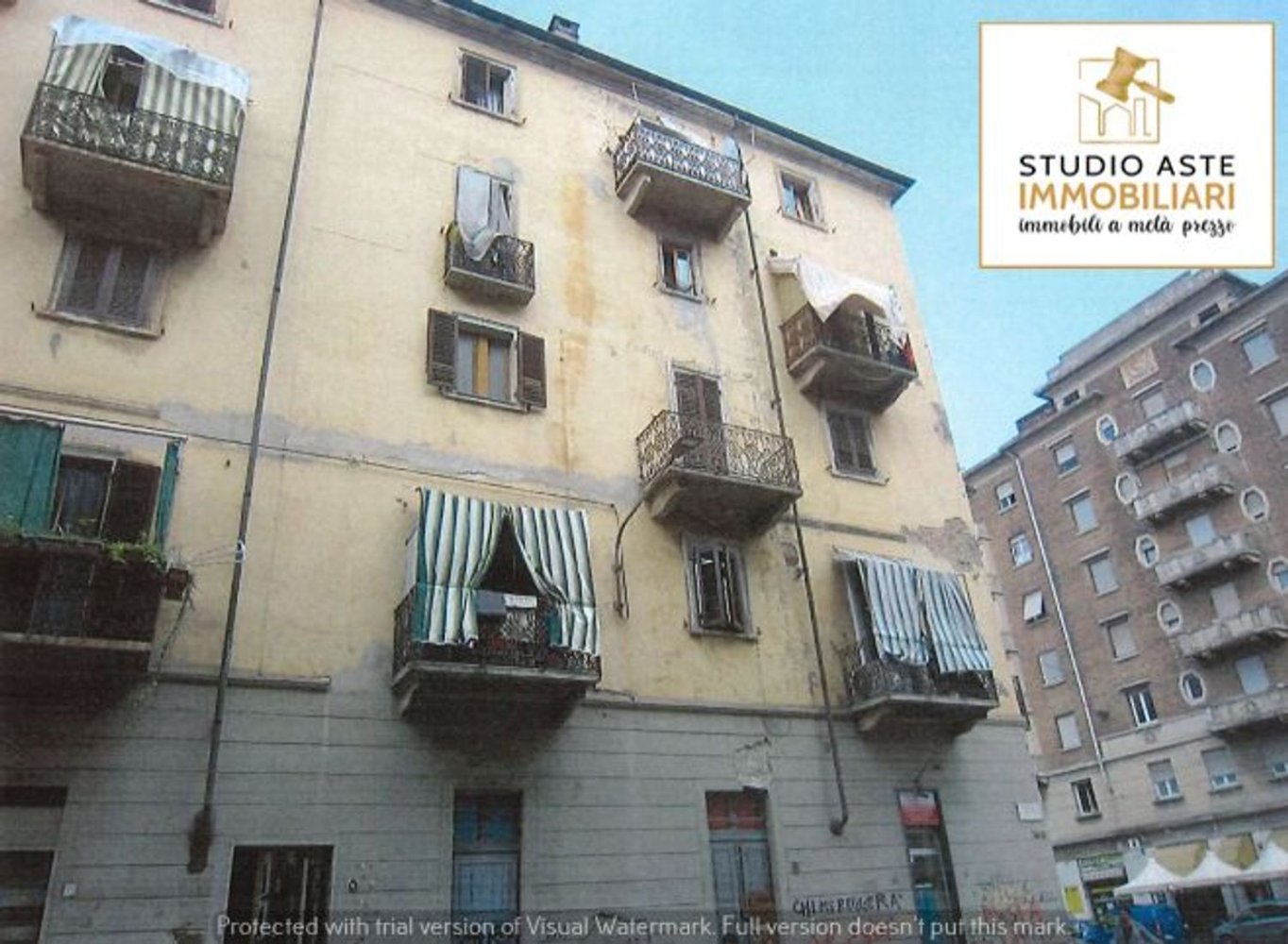 2 rooms Apartment in Turin, Italy No. 196737