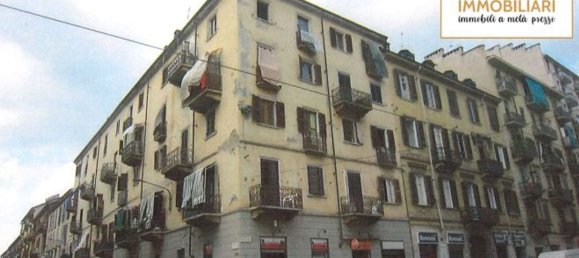 2 rooms Apartment in Turin, Italy No. 196737 2