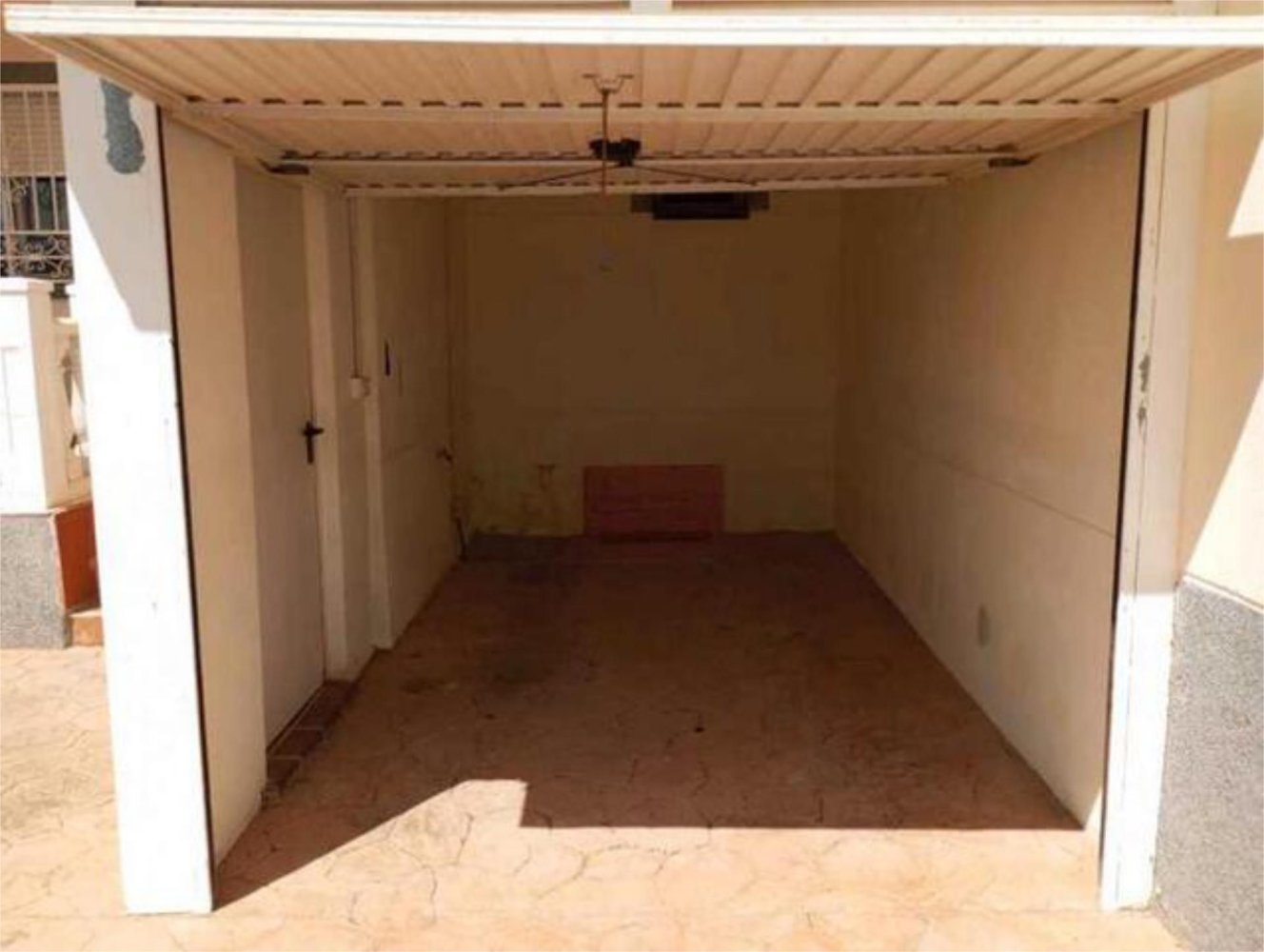 Adosado de 4 dormitorios en Cuenca, Spain No. 180215