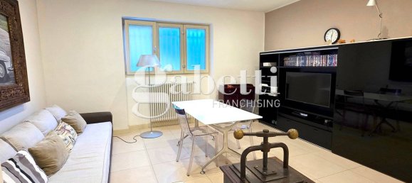 1 bedroom Apartment in Milan, Italy No. 337498 3
