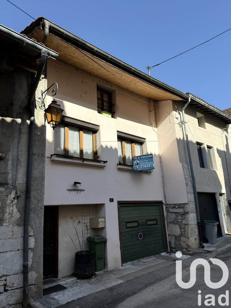 4 bedrooms Townhouse in Poncin, France No. 204403