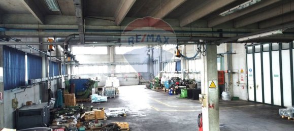 2973m² Warehouse in Grumello del Monte, Italy No. 380134 7