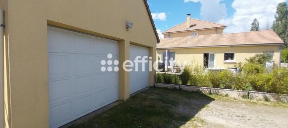 3 chambres Maison à La Bourdinière-Saint-Loup, France No. 61163 10