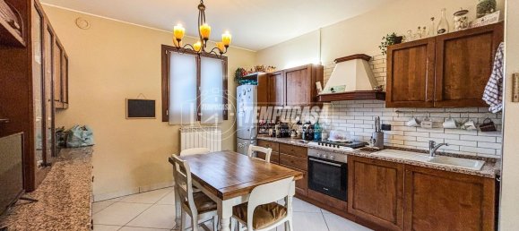 3 rooms Apartment in Fiorano Modenese, Italy No. 158706 5