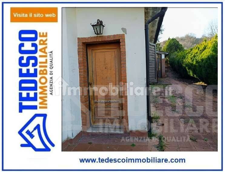 5 rooms Villa in San Giorgio del Sannio, Italy No. 303947