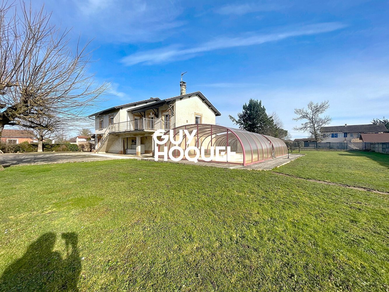 3 bedrooms House in Ain, France No. 208111