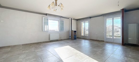 3 bedrooms House in Ain, France No. 208111 9