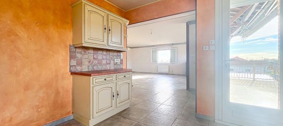 3 bedrooms House in Ain, France No. 208111 7