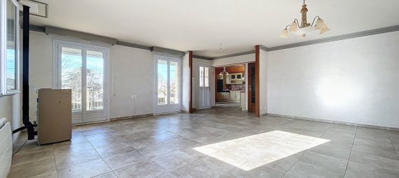 3 bedrooms House in Ain, France No. 208111 8