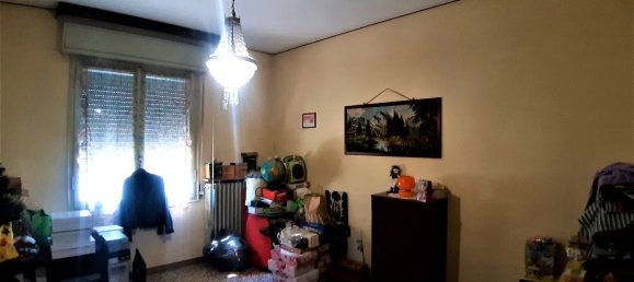 7 rooms House in Guastalla, Italy No. 74075 9