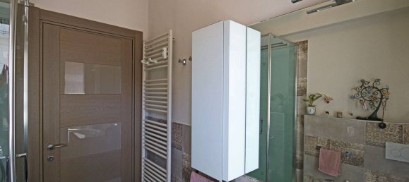 2 bedrooms Apartment in Parma, Italy No. 309453 17