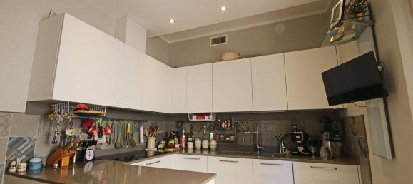 2 bedrooms Apartment in Parma, Italy No. 309453 9