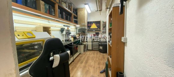 2 bedrooms Apartment in Malnate, Italy No. 14418 14