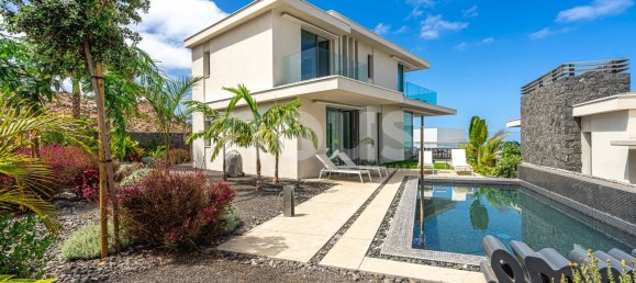 3 bedrooms Villa in Abama, Spain No. 16184 2