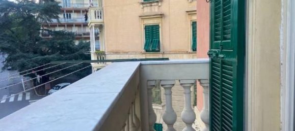 3 rooms Apartment in Genoa, Italy No. 31071 5