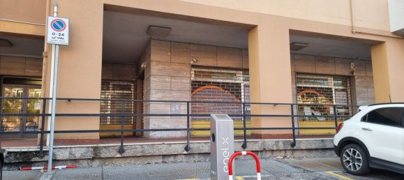 Gewerbliche Immobilie in Genoa, Italy 90m², Nr. 172279 8