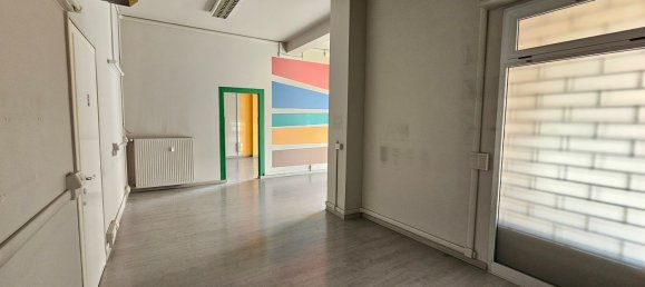 Gewerbliche Immobilie in Genoa, Italy 90m², Nr. 172279 20