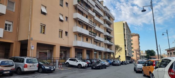Gewerbliche Immobilie in Genoa, Italy 90m², Nr. 172279 6