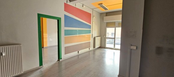 Gewerbliche Immobilie in Genoa, Italy 90m², Nr. 172279 21