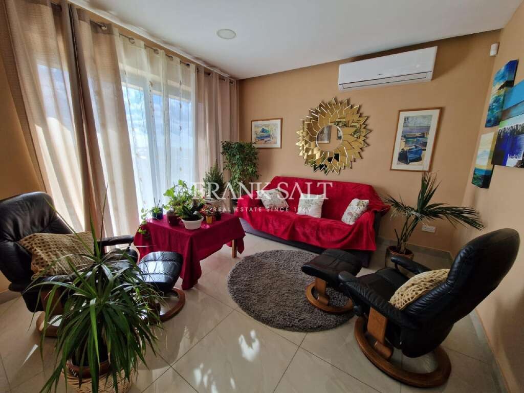 4 Schlafzimmer Penthouse in Luqa, Malta, Nr. 2416