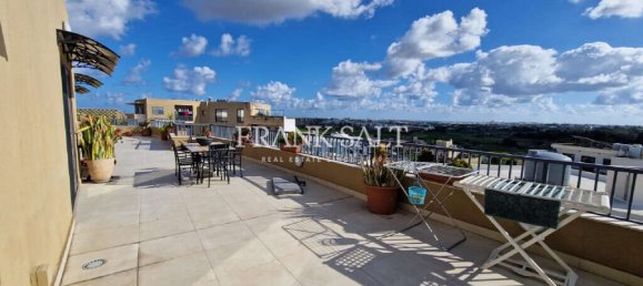 4 chambres Penthouse à Luqa, Malta No. 2416 19