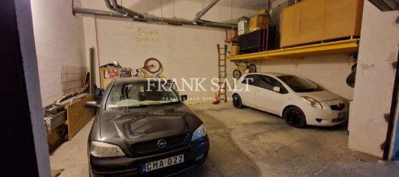 4 chambres Penthouse à Luqa, Malta No. 2416 22