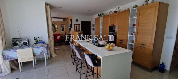 4 chambres Penthouse à Luqa, Malta No. 2416 8