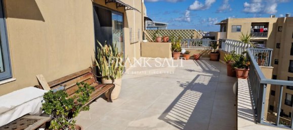 4 chambres Penthouse à Luqa, Malta No. 2416 20