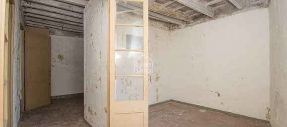 12 bedrooms Apartment in Mahon, Spain No. 1447 8