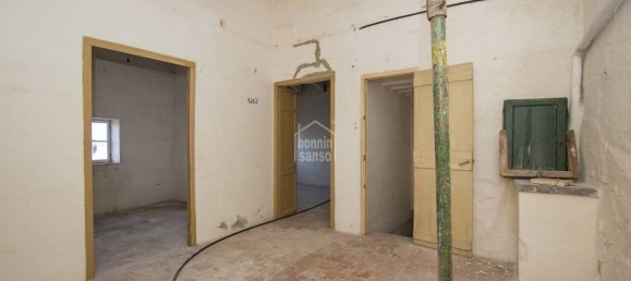 12 bedrooms Apartment in Mahon, Spain No. 1447 6