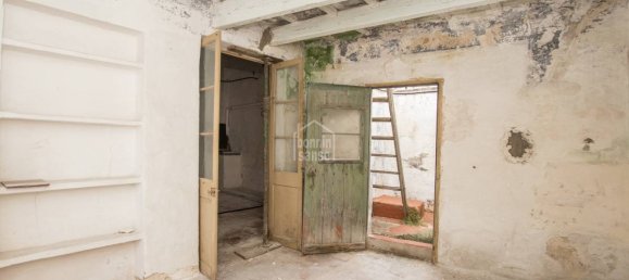 12 bedrooms Apartment in Mahon, Spain No. 1447 2