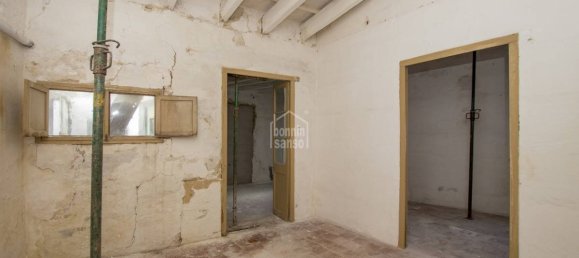 12 bedrooms Apartment in Mahon, Spain No. 1447 7