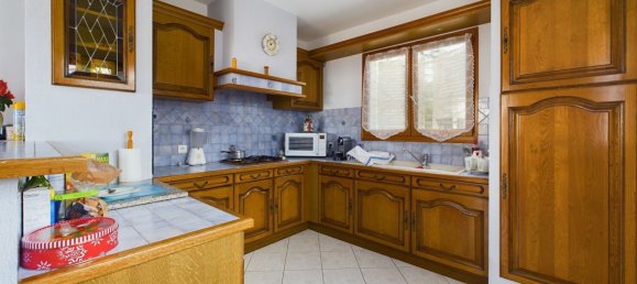 4 bedrooms Villa in Borgo, France No. 232704 11