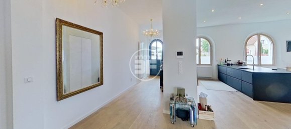 6 bedrooms Villa in Saint-Louis, France No. 267740 8